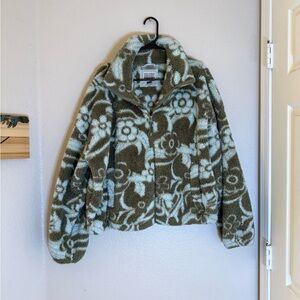 American Eagle Outfitters Plush Fleece Jacket